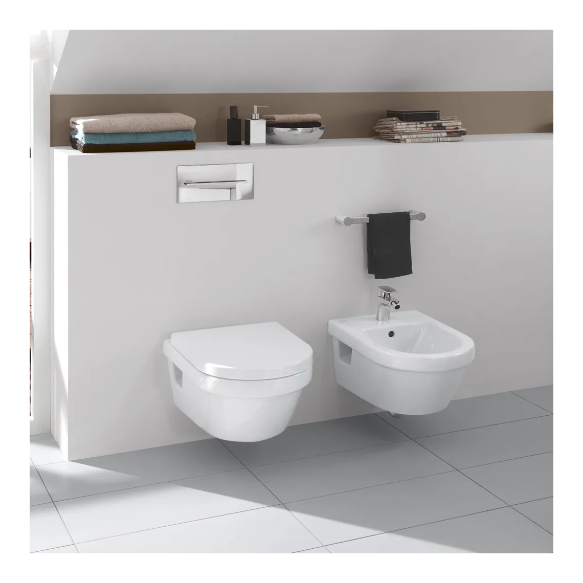 Унітаз підвісний Villeroy & Boch Architectura Directflush без обідка з кришкою Soft Closing (5684HR01) - Фото 3