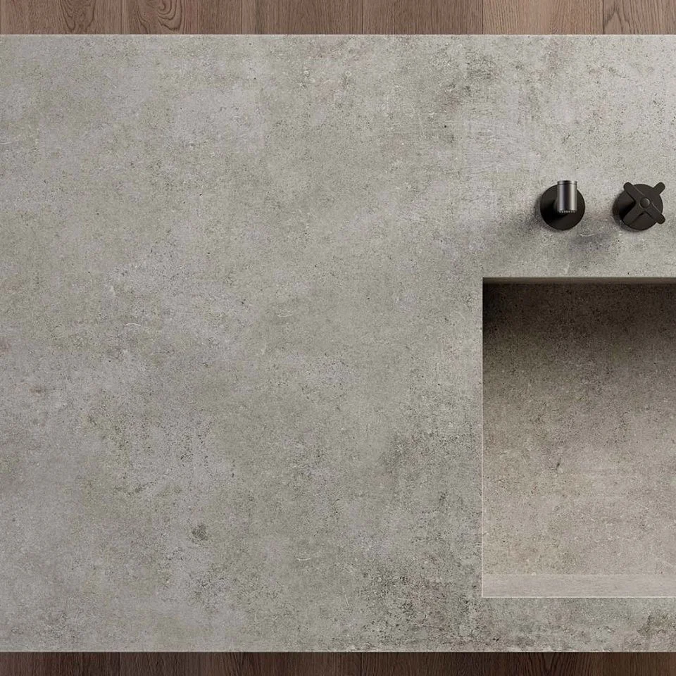 Керамогранитная плита для столешниц ABK Stone, Stone Vintage Stone Fog Fullbody3D 163,5x323 Bocciardato Mesh 20 мм (PF60016316) - Фото 3