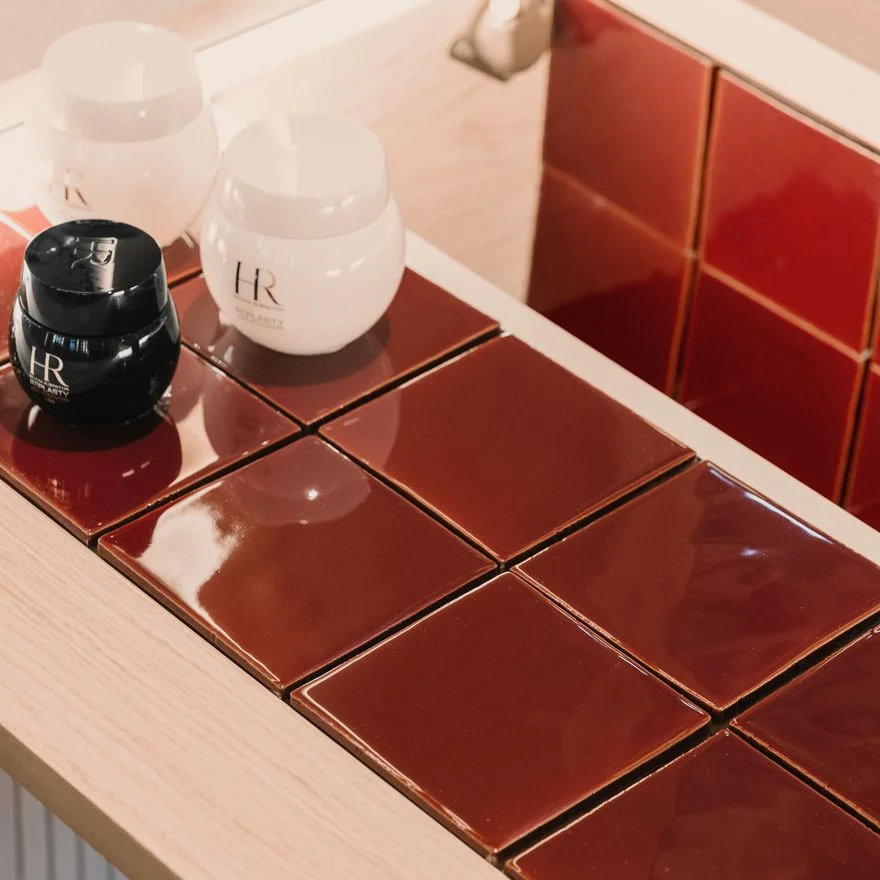 Керамогранит SapienStone Vulca Rosso Cremisi 10x10 Glossy 10 мм (SSG104210) - Фото 2