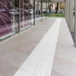 Керамогранит тактильный для незрячих и слабовидящих Casalgrande Padana Tactile Rettillineo Giallo 30x30 - Фото 3
