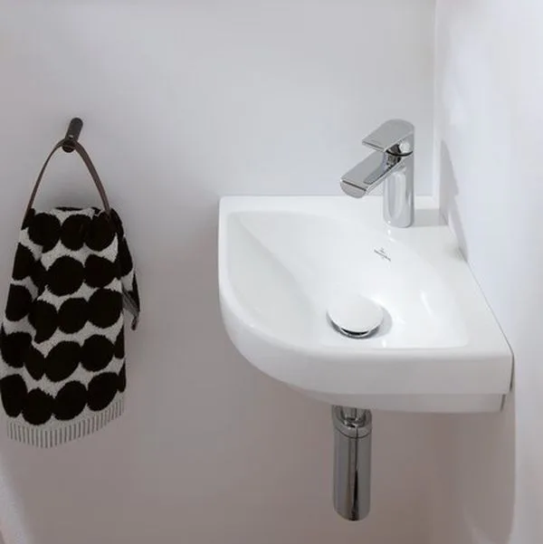 Умывальник подвесной угловой Villeroy&Boch Subway 3.0 32 х 32 см, белый (43714601) - Фото 3