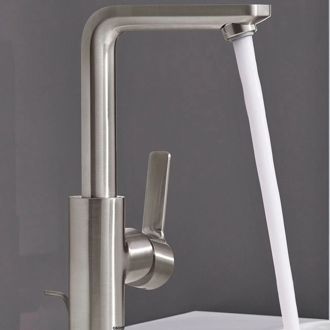 Смеситель для умывальника Grohe Lineare New L-Size, хром (23296001) - Фото 3