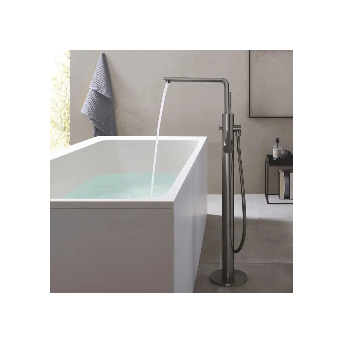 Змішувач для ванни Grohe Lineare підлоговий, графіт темний матовий (23792AL1) - Фото 3