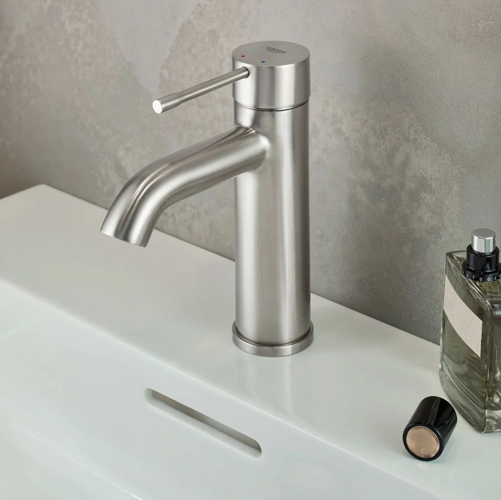 Змішувач для умивальника Grohe Essence New S-Size, чорний (24172KF1) - Фото 3