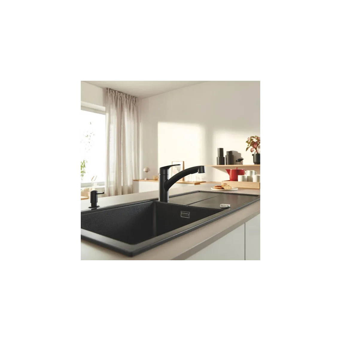 Смеситель для кухни Grohe Eurosmart однорычажный, с выдвижной лейкой, черный матовый (303052431) - Фото 2