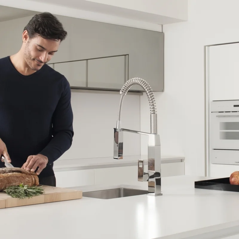 Смеситель кухонный для мойки GROHE Eurocube (31395DC0) - Фото 3