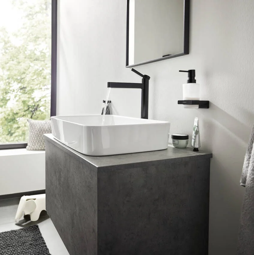 Дозатор жидкого мыла, подвесной Hansgrohe AddStoris, Brushed Black (41745340) - Фото 2